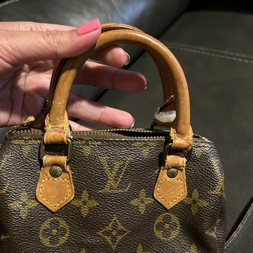 Authentic l.v nano(Small) - Picture 7 of 11
